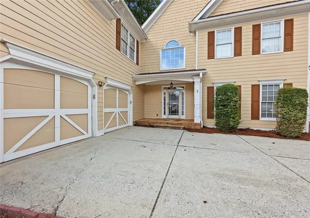 Photo 4 of Single family home for sale at 2038 Haydenbrook Dr NW, Acworth, GA 30101 | MLS# 7836283 | Listing updated on 2026-10-25