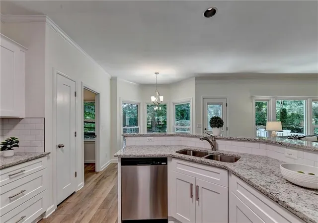 Photo 3 of Single family home for sale at 150 Ashewoode Downs Ln, Johns Creek, GA 30005 | MLS# 7797930 | Listing updated on 2026-09-17