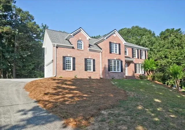 Photo 2 of Single family home for sale at 2265 Amberbrook Ln, Grayson, GA 30017 | MLS# 7832918 | Listing updated on 2026-09-07