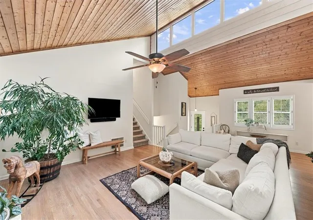 Photo 2 of Sale Pending at 515 Silver Pine Trl, Roswell, GA 30076 | MLS# 7840084 | Listing updated on 2026-09-28