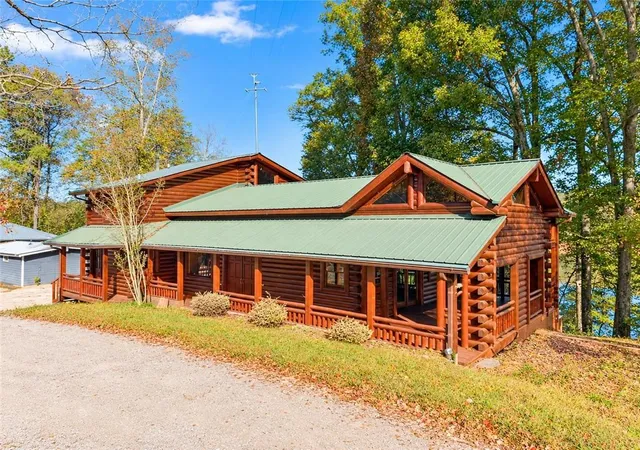 Photo 2 of Single family home for sale at 5467 Mount Shrs Cir, Gainesville, GA 30506 | MLS# 7858807 | Listing updated on 2026-10-25