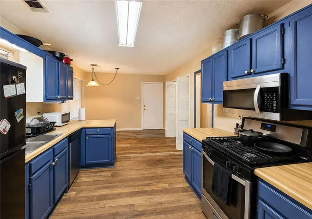 Photo 4 of Single family home for sale at 8674 Cedar Crk Ridge, Riverdale, GA 30274 | MLS# 7831558 | Listing updated on 2026-09-03
