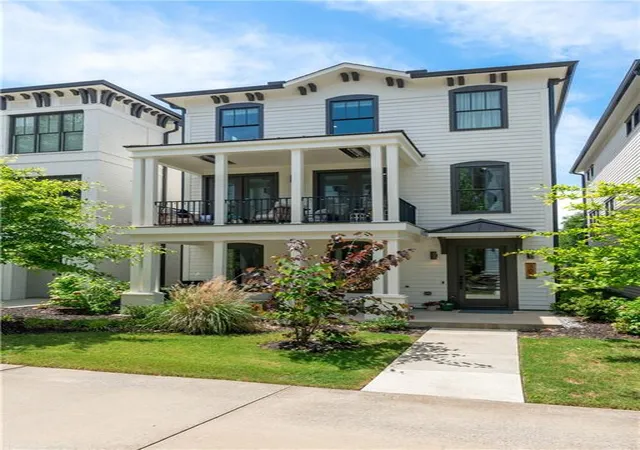 Photo 2 of Single family home for sale at 300 Villa Magnolia Ln, Alpharetta, GA 30009 | MLS# 7842241 | Listing updated on 2026-09-27