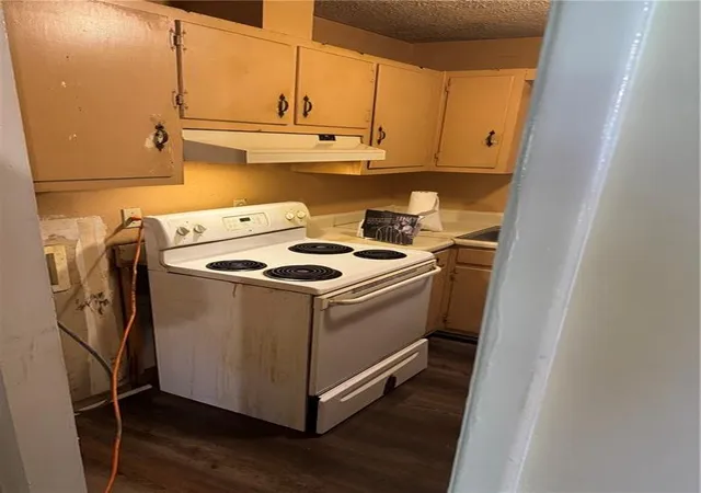 Photo 3 of Single family home for sale at 4235 Utoy Ct SW, Atlanta, GA 30331 | MLS# 7859599 | Listing updated on 2026-10-27