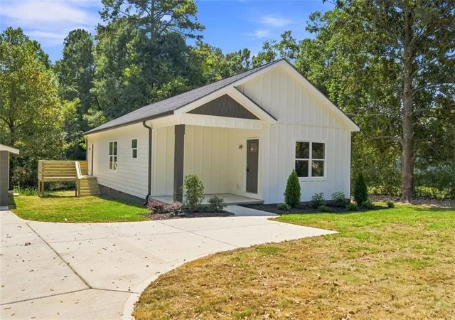 Photo 1 of Single family home for sale at 505 Burnett Fry Rd, Rome, GA 30165 | MLS# 7833767 | Listing updated on 2026-09-07