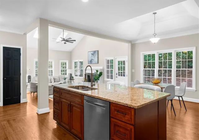 Photo 2 of Single family home for sale at 2995 Georgian Manor Dr, Johns Creek, GA 30022 | MLS# 7830166 | Listing updated on 2026-09-14