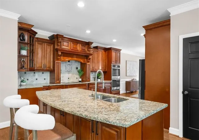 Photo 4 of Single family home for sale at 2995 Georgian Manor Dr, Johns Creek, GA 30022 | MLS# 7830166 | Listing updated on 2026-09-14