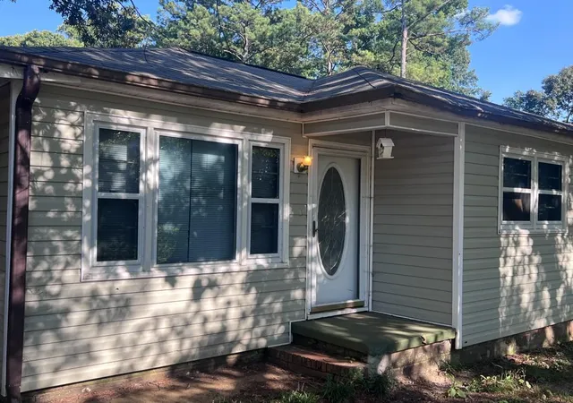 Photo 2 of Single family home for sale at 6055 Blackhawk Trl Se, Mableton, GA 30126 | MLS# 7826933 | Listing updated on 2026-09-05