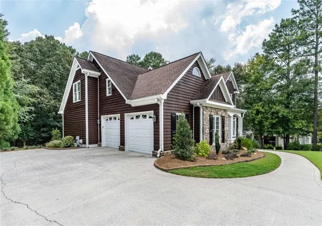 Photo 2 of Single family home for sale at 120 S Cloudview Rd, Rome, GA 30161 | MLS# 7838511 | Listing updated on 2026-09-16