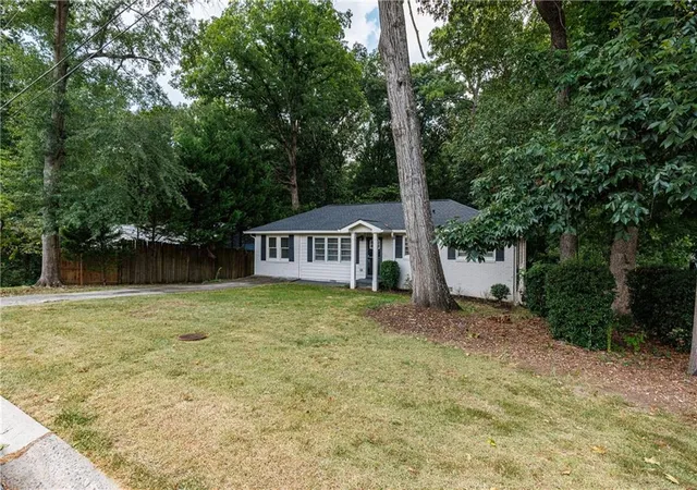 Photo 3 of Single family home for sale at 1515 Gaylor Dr Se, Smyrna, GA 30082 | MLS# 7831391 | Listing updated on 2026-09-14