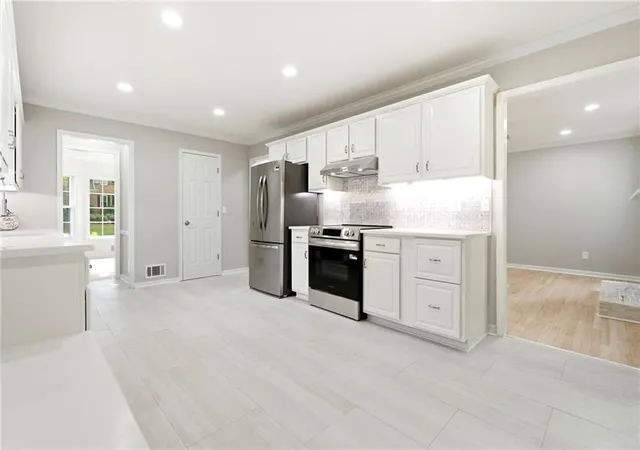 Photo 3 of Single family home for sale at 567 Leah Dr, Powder Springs, GA 30127 | MLS# 7831201 | Listing updated on 2026-09-04