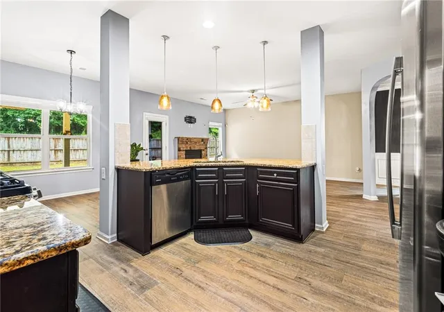 Photo 4 of Sale Pending at 6700 Oak Hl Pl, Fairburn, GA 30213 | MLS# 7803468 | Listing updated on 2026-10-30