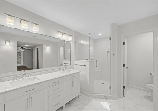 Photo 4 of Single family home for sale at 1701 Trotters Ln, Stone Mountain, GA 30087 | MLS# 7843866 | Listing updated on 2026-10-01