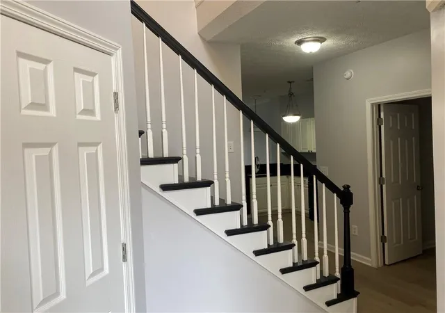 Photo 3 of Townhouse for sale at 102 Creekwood Dr, Woodstock, GA 30188 | MLS# 7819189 | Listing updated on 2026-09-19