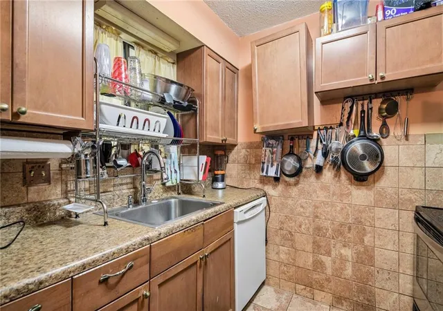 Photo 4 of Condo for sale at 3615 Cobble Ml Ln, Clarkston, GA 30021 | MLS# 7817805 | Listing updated on 2026-09-08
