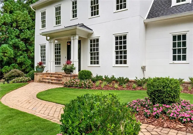 Photo 2 of Single family home for sale at 670 Mount Paran Rd, Sandy Springs, GA 30327 | MLS# 7832778 | Listing updated on 2026-09-12