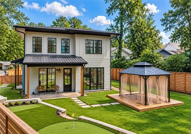 Photo 2 of Townhouse for sale at 1010 Violet St SW #B, Atlanta, GA 30310 | MLS# 7858701 | Listing updated on 2026-10-28