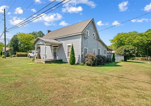 Photo 1 of Single family home for sale at 27 Monroe Dr Ne, Rome, GA 30165 | MLS# 7844169 | Listing updated on 2026-10-05