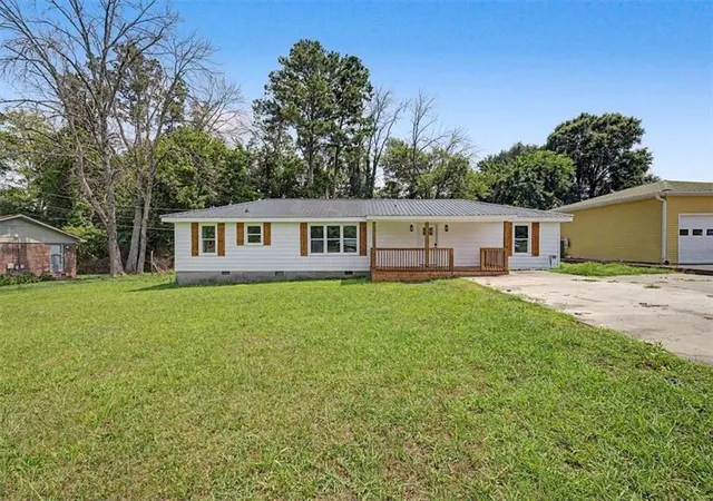 Photo 2 of Single family home for sale at 54 Glenwood School Rd, Rome, GA 30165 | MLS# 7833814 | Listing updated on 2026-09-08