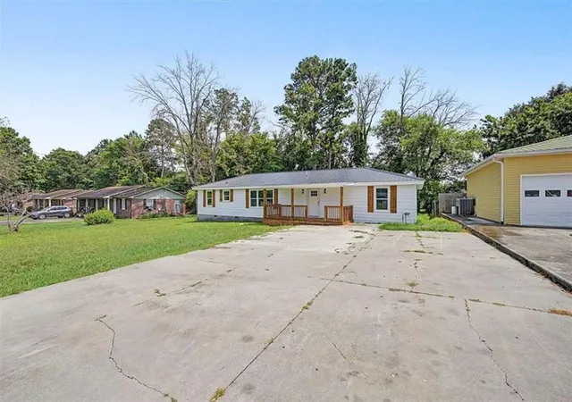 Photo 3 of Single family home for sale at 54 Glenwood School Rd, Rome, GA 30165 | MLS# 7833814 | Listing updated on 2026-09-08