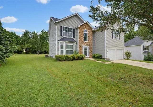 Photo 3 of Sale Pending at 1017 Balsam Wood Trl, Villa Rica, GA 30180 | MLS# 7834694 | Listing updated on 2026-09-25