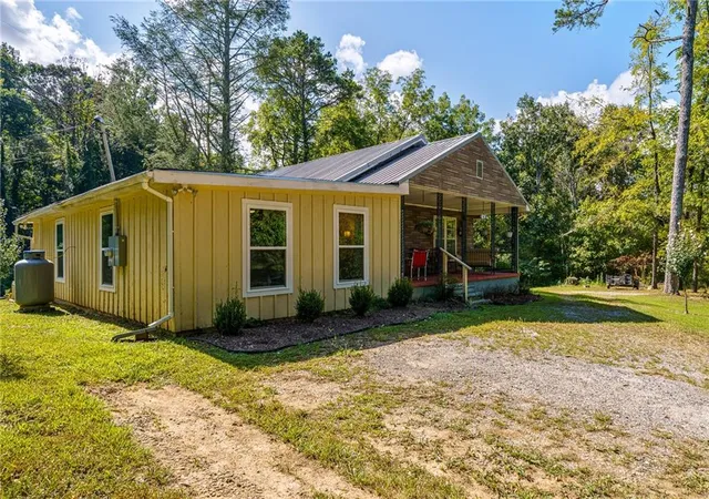 Photo 3 of Single family home for sale at 2601 Old Hwy 5 S, Ellijay, GA 30540 | MLS# 7838529 | Listing updated on 2026-09-29