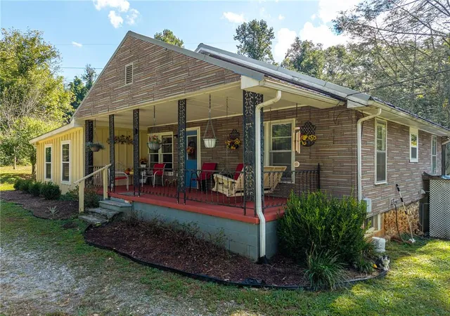 Photo 4 of Single family home for sale at 2601 Old Hwy 5 S, Ellijay, GA 30540 | MLS# 7838529 | Listing updated on 2026-09-29
