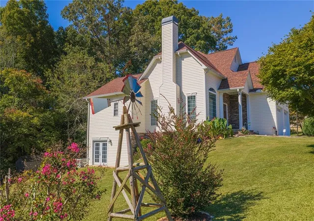 Photo 1 of Single family home for sale at 191 Roberts Ridge Rd, Ellijay, GA 30540 | MLS# 7859217 | Listing updated on 2026-10-27