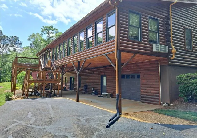 Photo 4 of Single family home for sale at 9657 Kelly Brg Rd, Dawsonville, GA 30534 | MLS# 7760811 | Listing updated on 2026-10-29