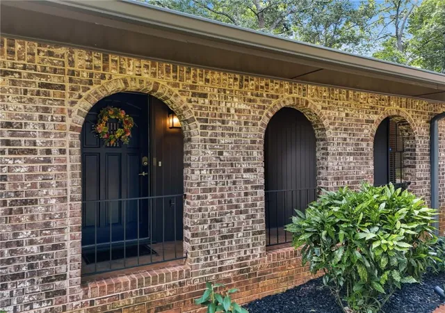 Photo 3 of Sale Pending at 5636 Crestwood Dr, Stone Mountain, GA 30087 | MLS# 7831041 | Listing updated on 2026-09-16