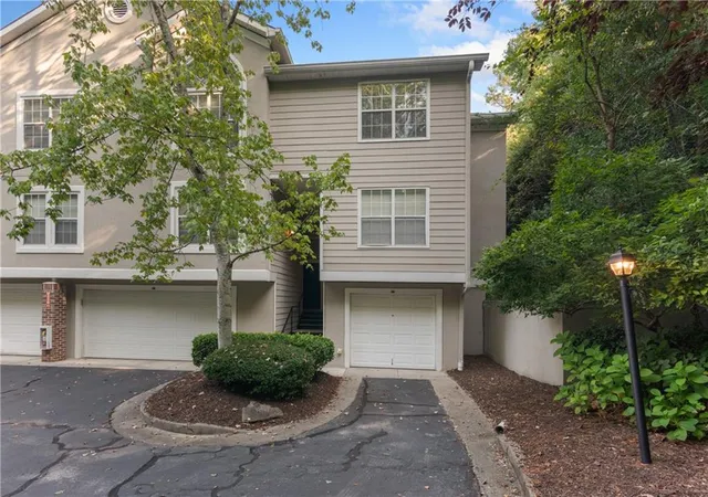 Photo 1 of Sale Pending at 4252 River Green Dr Nw #508, Atlanta, GA 30327 | MLS# 7838764 | Listing updated on 2026-10-13