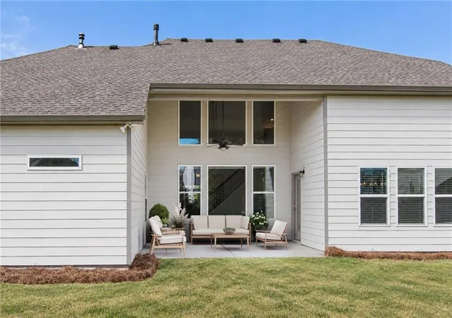 Photo 4 of Single family home for sale at 6895 Canyon Cvs, Cumming, GA 30028 | MLS# 7852892 | Listing updated on 2026-10-28