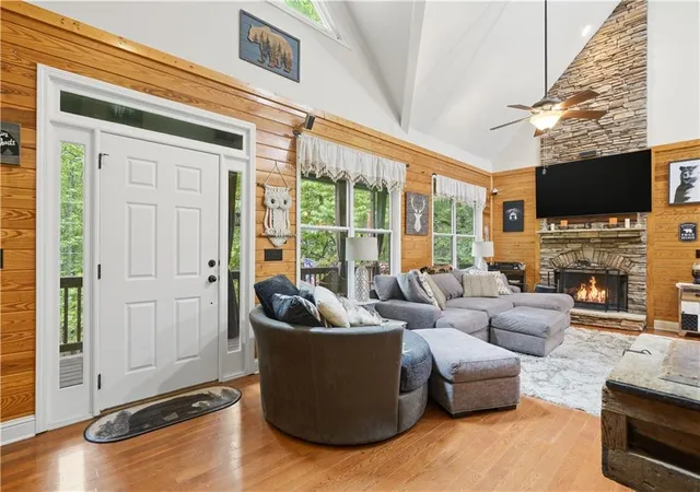Photo 4 of Single family home for sale at 210 Morse Elm Loop, Waleska, GA 30183 | MLS# 7773681 | Listing updated on 2026-09-19