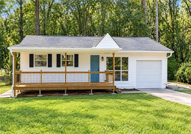 Photo 3 of Sale Pending at 1464 Willow Dr, Riverdale, GA 30296 | MLS# 7842402 | Listing updated on 2026-10-22