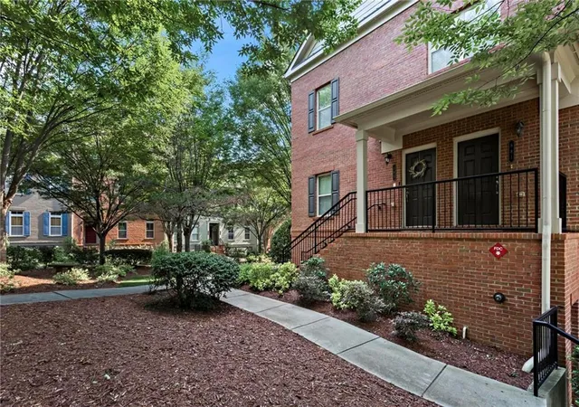 Listing Photo 1 - Condo for sale in building located at 883 Perennial Dr, Sandy Springs, GA 30328