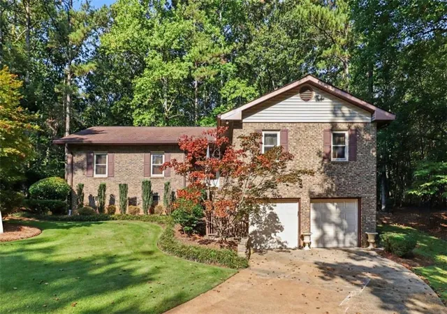 Photo 3 of Single family home for sale at 1373 Fernwood Ct, Villa Rica, GA 30180 | MLS# 7836756 | Listing updated on 2026-09-12