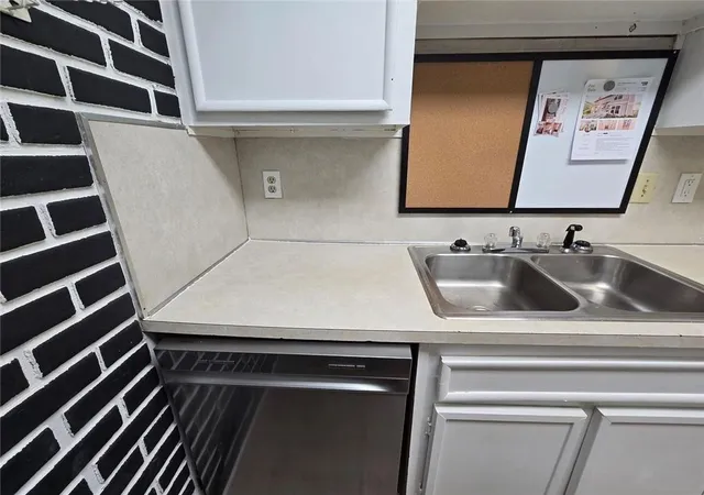 Photo 4 of Condo for sale at 1297 Tree Crk Ct, Clarkston, GA 30021 | MLS# 7799092 | Listing updated on 2026-09-11