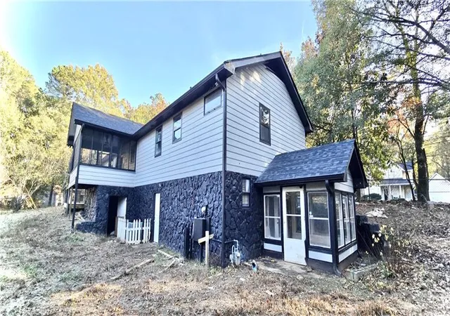 Photo 3 of Single family home for sale at 6435 Cumberland Dr, Rex, GA 30273 | MLS# 7858621 | Listing updated on 2026-10-24
