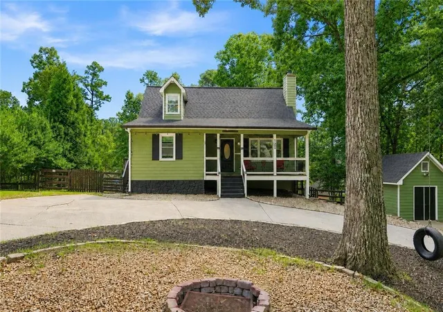 Photo 1 of Single family home for sale at 121 Maple Ct, Waleska, GA 30183 | MLS# 7831680 | Listing updated on 2026-09-10
