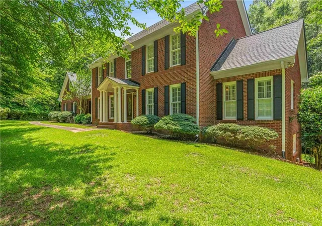 Photo 2 of Single family home for sale at 165 River Cvs Ridge, Social Circle, GA 30025 | MLS# 7787215 | Listing updated on 2026-09-14