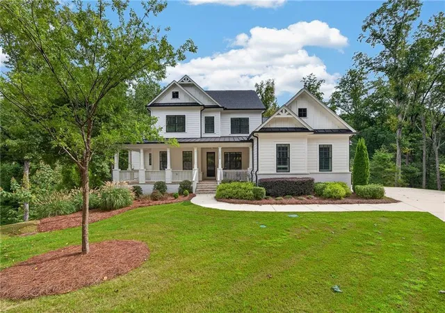 Photo 1 of Single family home for sale at 15850 Burdette Ct, Alpharetta, GA 30004 | MLS# 7834737 | Listing updated on 2026-09-16