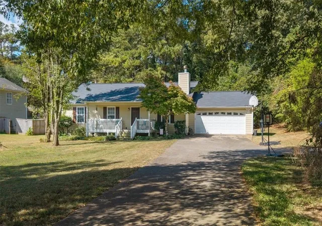 Photo 3 of Single family home for sale at 1210 Hardin Brg Rd, Euharlee, GA 30145 | MLS# 7835810 | Listing updated on 2026-09-12
