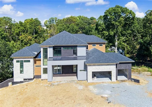 Photo 4 of Single family home for sale at 4201 Fairgreen Ter NE, Marietta, GA 30068 | MLS# 7855481 | Listing updated on 2026-10-17