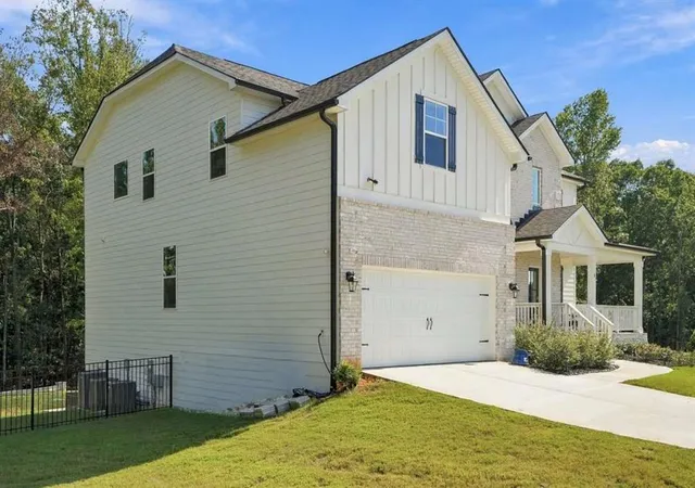 Photo 1 of Single family home for sale at 6 Slick Ct, Senoia, GA 30276 | MLS# 7838887 | Listing updated on 2026-10-22