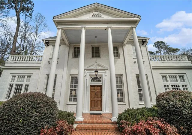 Photo 3 of Single family home for sale at 7 W Andrews Dr NW, Atlanta, GA 30305 | MLS# 7847169 | Listing updated on 2026-10-15