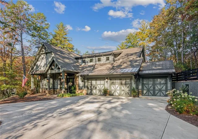 Photo 2 of Sale Pending at 44 Whisper Pl, Jasper, GA 30143 | MLS# 7809311 | Listing updated on 2026-10-08