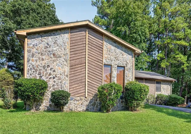Photo 2 of Single family home for sale at 5805 Vernier Dr SW, Atlanta, GA 30349 | MLS# 7833527 | Listing updated on 2026-09-06