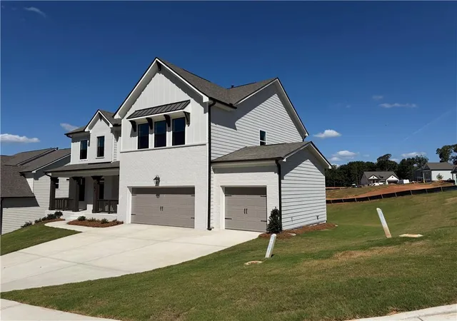 Photo 2 of Single family home for sale at 1078 Hawkins Crk Dr, Jefferson, GA 30549 | MLS# 7774567 | Listing updated on 2026-09-13