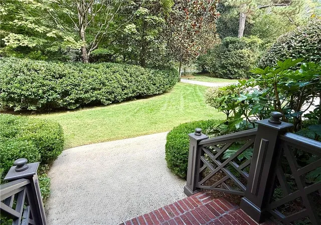 Photo 2 of Single family home for sale at 1340 Peachtree Battle Ave NW, Atlanta, GA 30327 | MLS# 7858404 | Listing updated on 2026-10-27