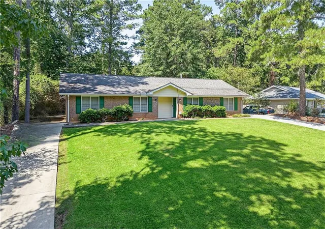 Photo 3 of House for sale at 4901 Valley Dale Dr SW, Lilburn, GA 30047 | MLS# 7841574 | Listing updated on 2026-09-25